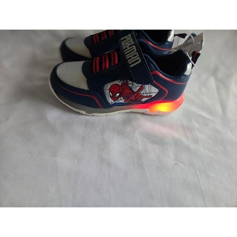 Marvel Spider-Man Boys Light Up Sneakers - Boys size 12 - NEW - Picture 5 of 7